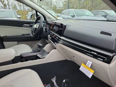 2026 Kia Sportage — photo 32 view