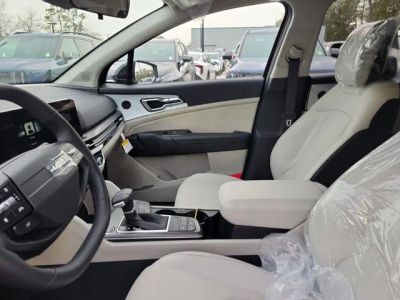 2026 Kia Sportage — photo 8 view