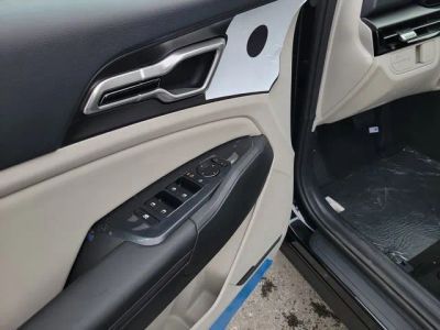 2026 Kia Sportage — engine compartment view