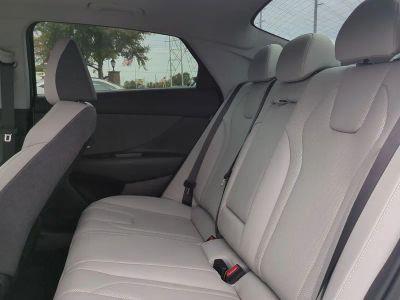 2026 Hyundai ELANTRA — photo 14 view