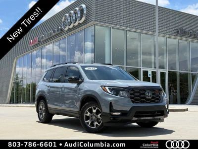 2022 Honda Passport TrailSport in Sonic Gray Pearl — front three-quarter view