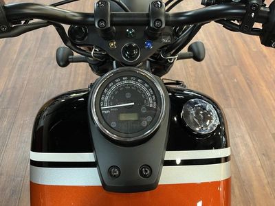 2025 Honda Shadow Phantom ABS - Photo 14