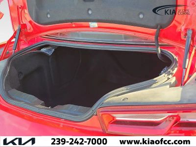 2017 Chevrolet Camaro — photo 8 view