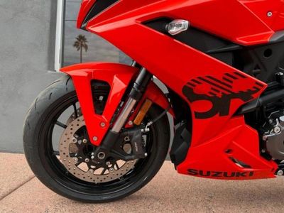 2026 Suzuki GSX-8R - Photo 9