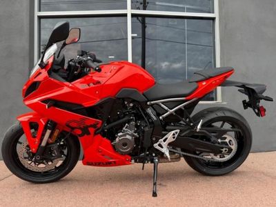 2026 Suzuki GSX-8R - Photo 3