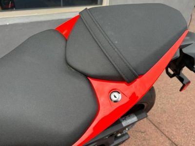 2026 Suzuki GSX-8R - Photo 12