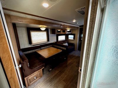 2018 Forest River Rockwood Signature Ultra Lite - Photo 26
