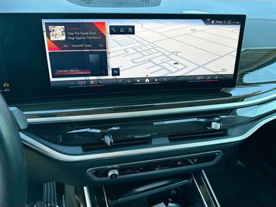 2025 BMW X7 - Photo 13