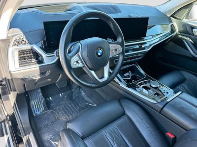 2025 BMW X7 - Photo 9