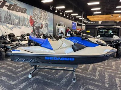 2026 Sea-Doo Wake™ 170 BRP Premium Audio, iDF, iBR — front three-quarter view