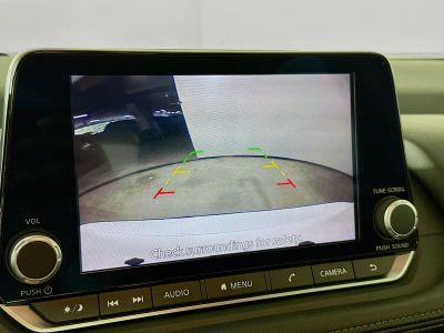 2024 Nissan Rogue — photo 12 view