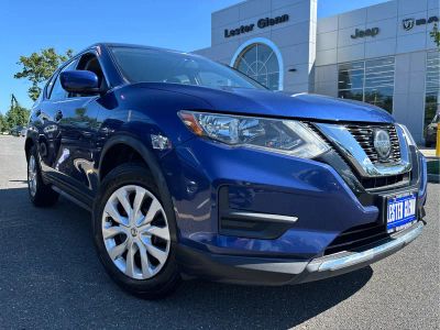2018 Nissan Rogue — side profile view