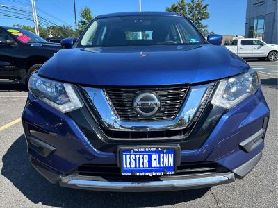 2018 Nissan Rogue — interior view