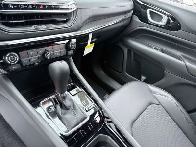 2026 Jeep Compass — photo 17 view