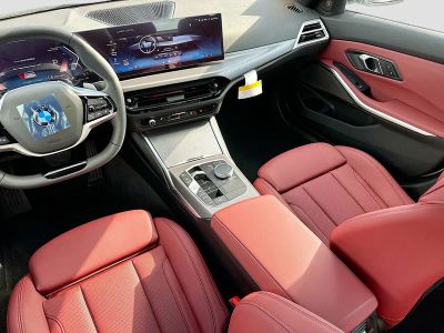 2026 BMW 3 Series — photo 18 view