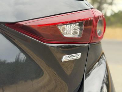 2018 Mazda MAZDA3 — photo 12 view