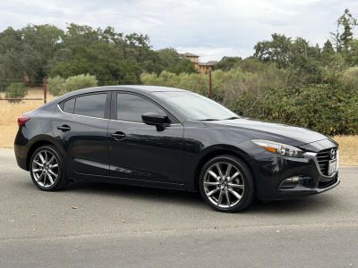 2018 Mazda MAZDA3 — detail view
