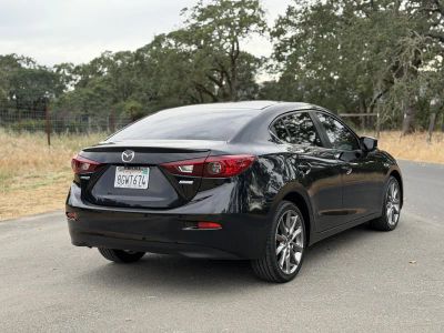 2018 Mazda MAZDA3 — photo 7 view