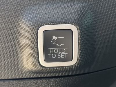 2026 Jeep Grand Cherokee — photo 15 view