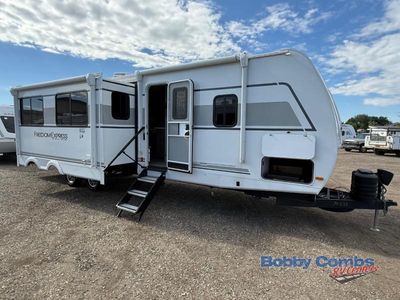 2025 Coachmen RV Freedom Express Ultra Lite - Photo 6