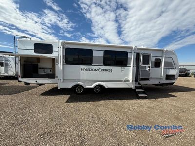 2025 Coachmen RV Freedom Express Ultra Lite - Photo 5