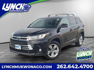 2018 Toyota Highlander Limited in Midnight Black Metallic — front three-quarter view