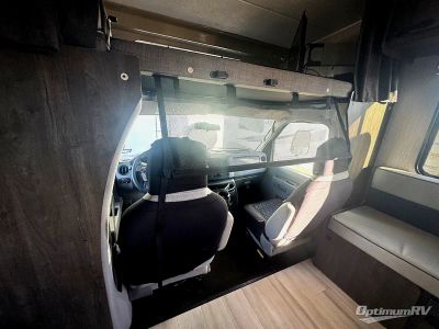 2022 Coachmen Leprechaun Premier — detail view