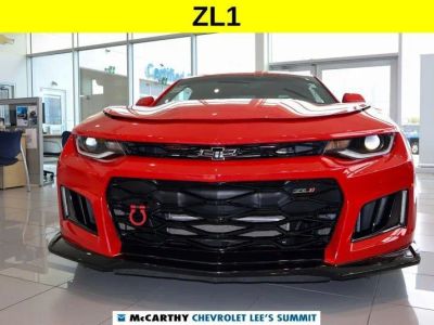 2021 Chevrolet Camaro - Photo 2