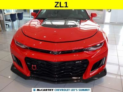 2021 Chevrolet Camaro - Photo 3