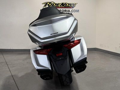 2025 Honda Gold Wing Tour - Photo 6