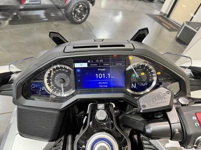 2025 Honda Gold Wing Tour - Photo 10