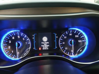 2023 Chrysler Voyager — photo 14 view