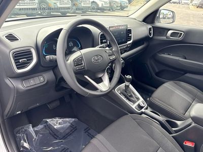 2026 Hyundai Venue - Photo 9
