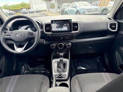2026 Hyundai Venue - Photo 18