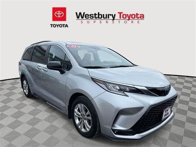 2021 Toyota Sienna - Photo 1