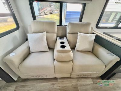 2027 Venture RV SportTrek Touring Edition - Photo 25