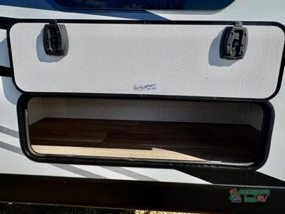 2027 Venture RV SportTrek Touring Edition - Photo 8