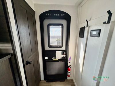 2027 Venture RV SportTrek Touring Edition - Photo 41