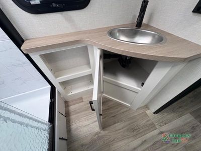 2027 Venture RV SportTrek Touring Edition - Photo 19