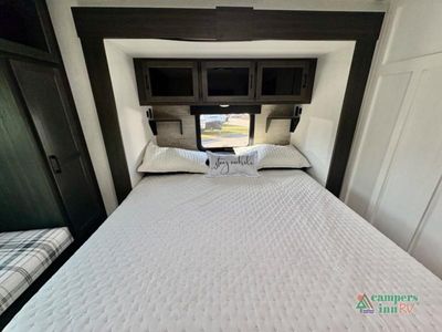 2027 Venture RV SportTrek Touring Edition - Photo 46