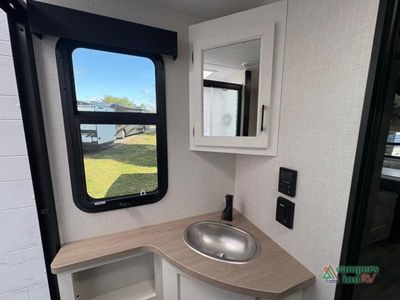 2027 Venture RV SportTrek Touring Edition - Photo 16
