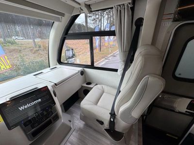 2026 Thor Motor Coach Vegas - Photo 11
