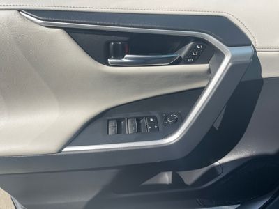 2023 Toyota RAV4 - Photo 6