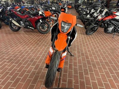 2026 KTM 390 SMC R - Photo 3