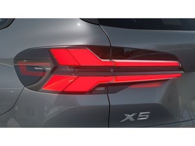 2026 BMW X5 xDrive40i — photo 8 view