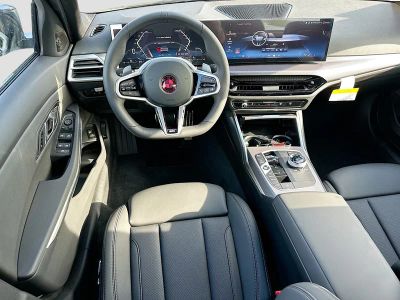 2026 BMW 3 Series — photo 17 view