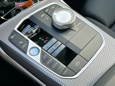 2026 BMW 3 Series — photo 14 view