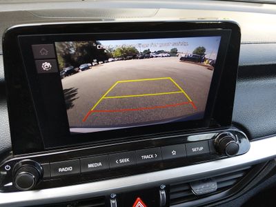 2024 Kia Forte — photo 16 view
