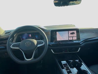 2026 Volkswagen Atlas — photo 17 view