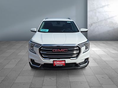 2024 GMC Terrain - Photo 2